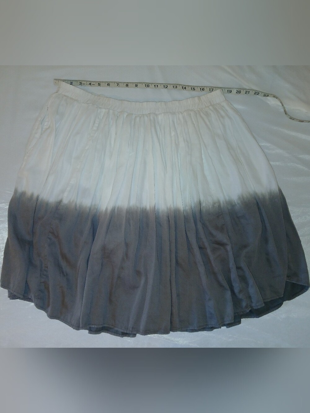 Lane Bryant White-to-Gray Ombre Pleated Skirt W/Pockets
